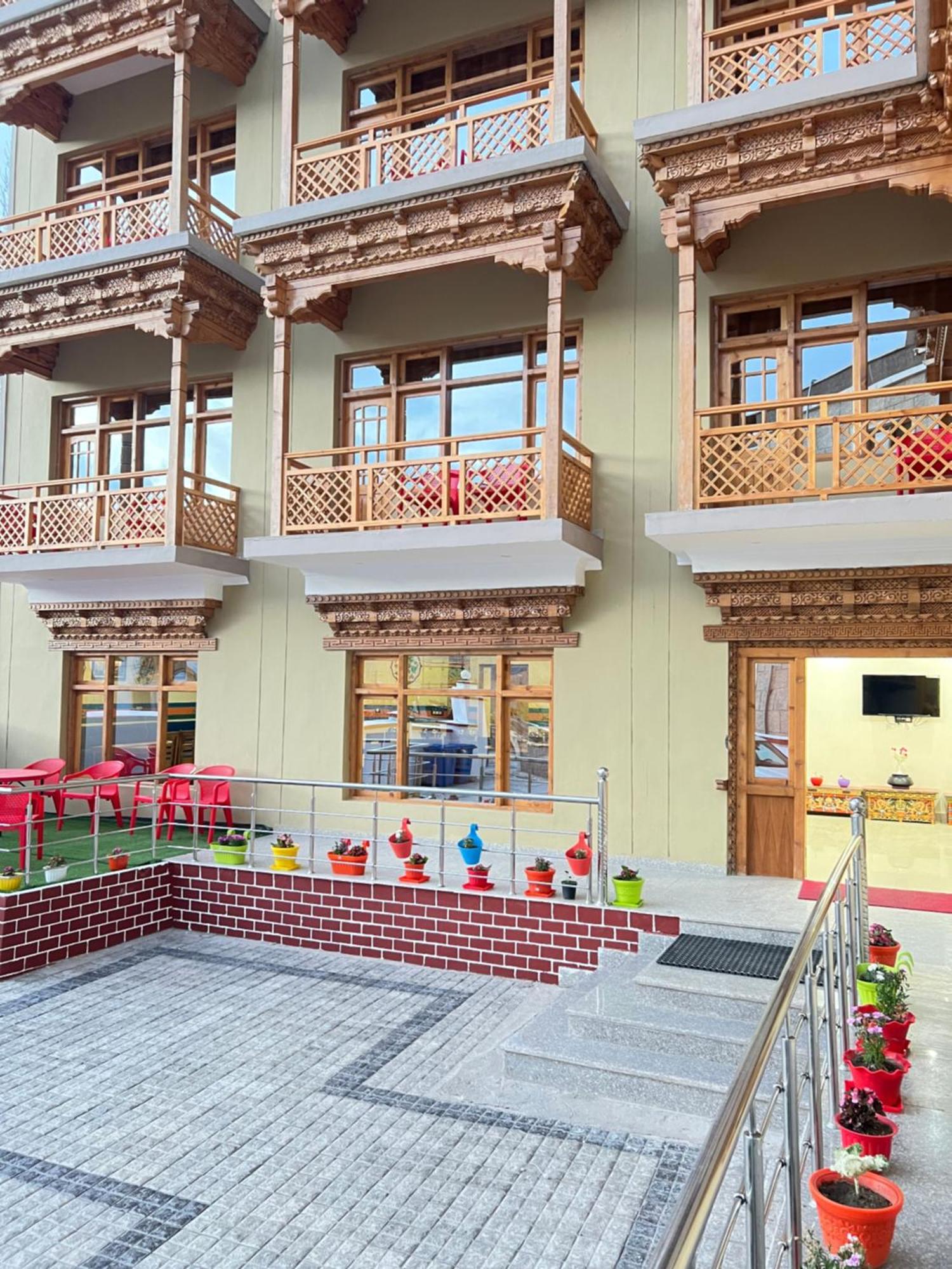 The Nangsay Hotel Léh Exteriér fotografie